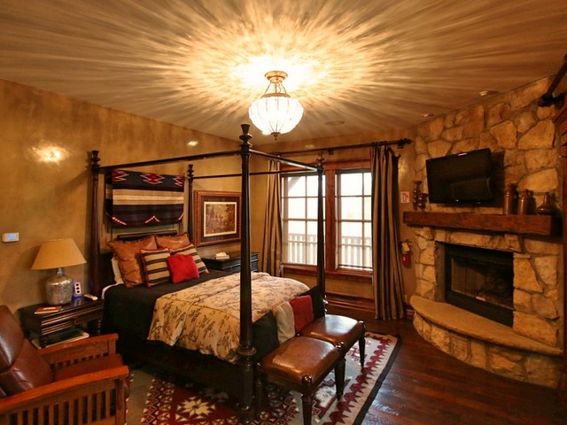 Indian Jr. Suite with queen bed, TV and fireplace